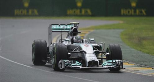 روزبرج يفوز بباكورة سباقات بطولة العالم للفورمولا1 هذا العام